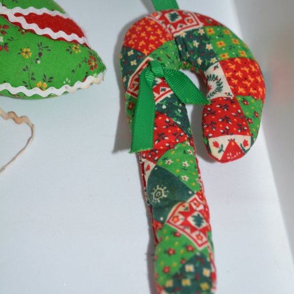Lot of 5 VTG Handmade Stuffed Cloth Fabric Christmas Ornaments Kitschy Bird Bell - Picture 4 of 9